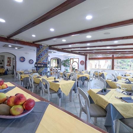Hotel La Playa Cala Gonone Extérieur photo