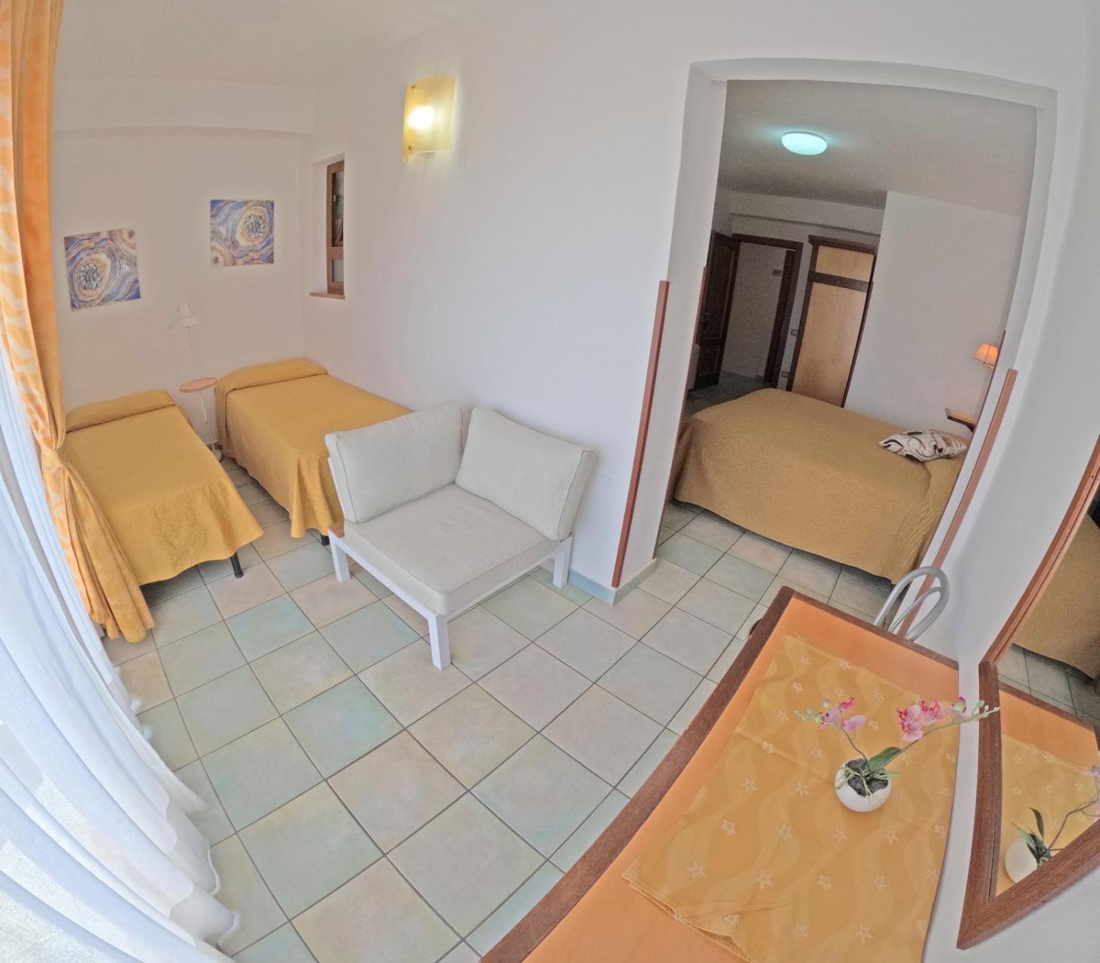 Hotel La Playa Cala Gonone Extérieur photo