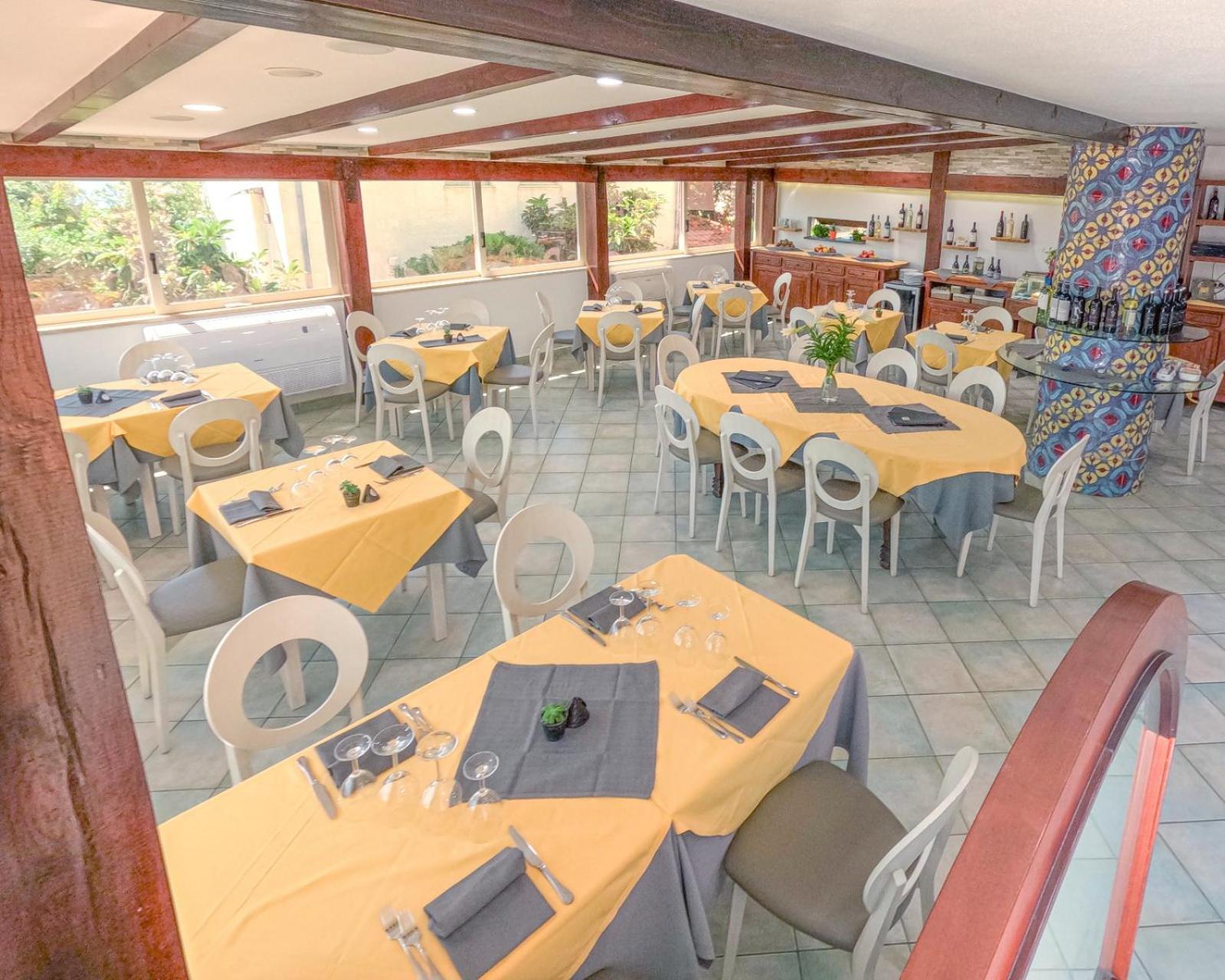 Hotel La Playa Cala Gonone Extérieur photo